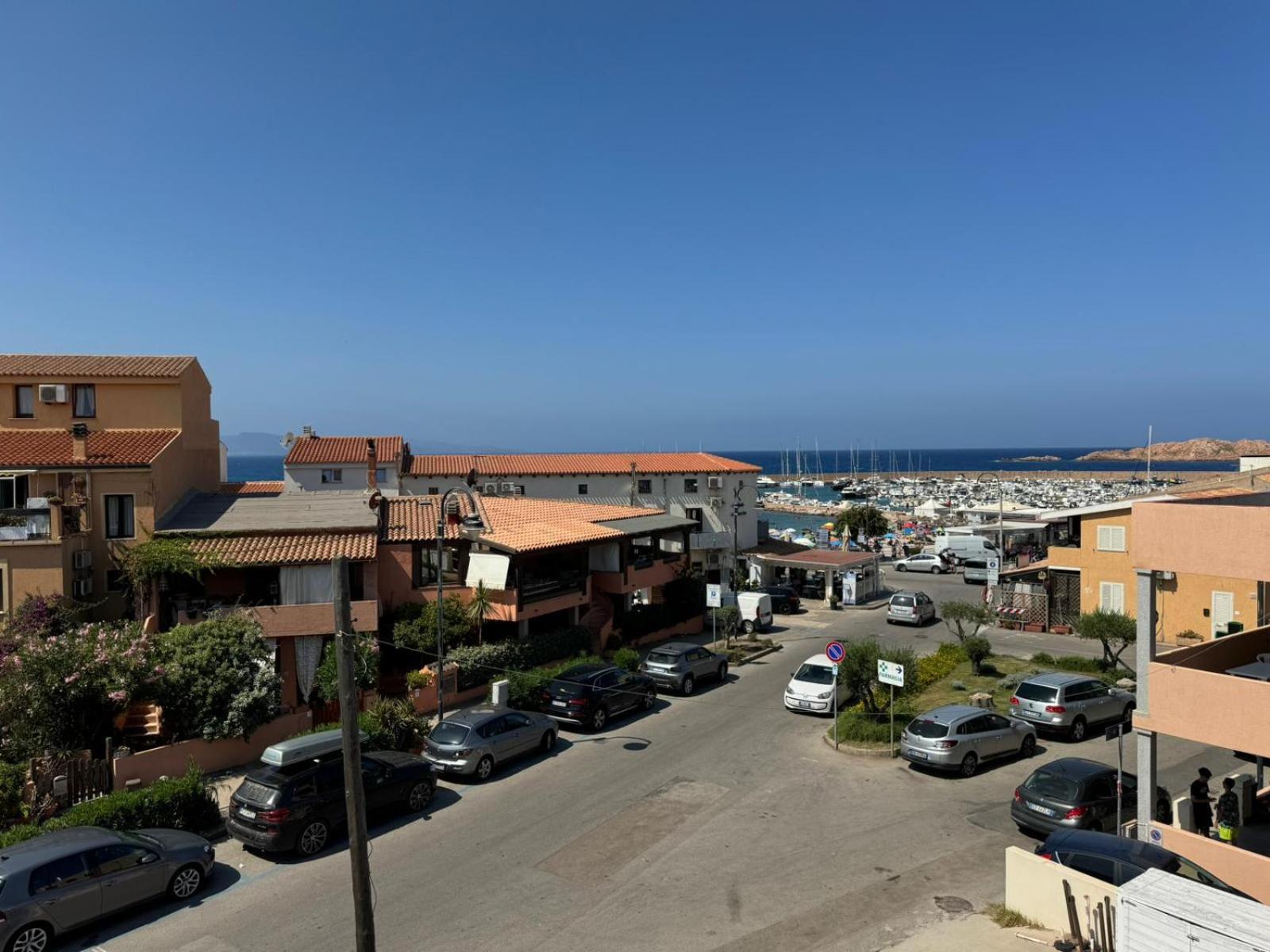 Borgo Spiaggia ايزولا روسا المظهر الخارجي الصورة
